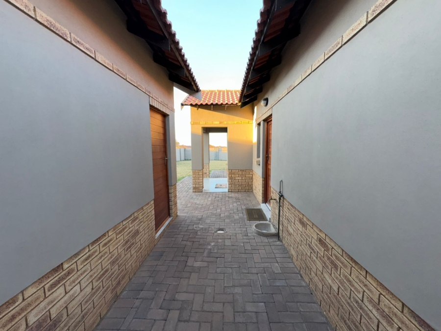 3 Bedroom Property for Sale in Waterkloof East North West